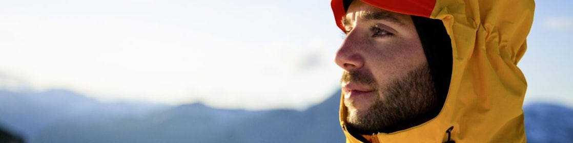 Worker wearing safety mask and gloves Doha, Qatar 2012,Doha, Qatar 2012