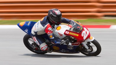 atc-superbike-cornering